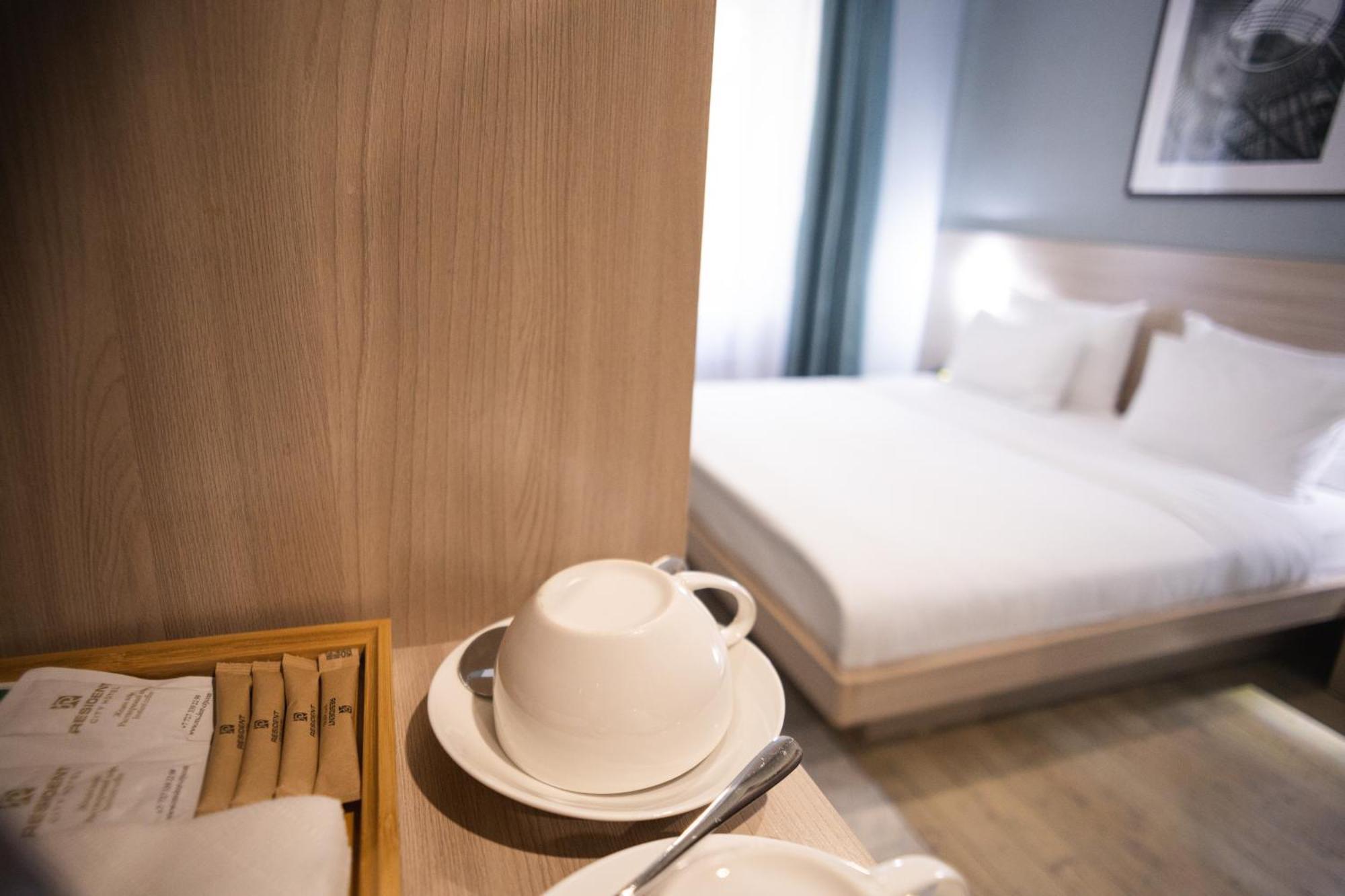 Resident Hotel Gogol Almaty Luaran gambar