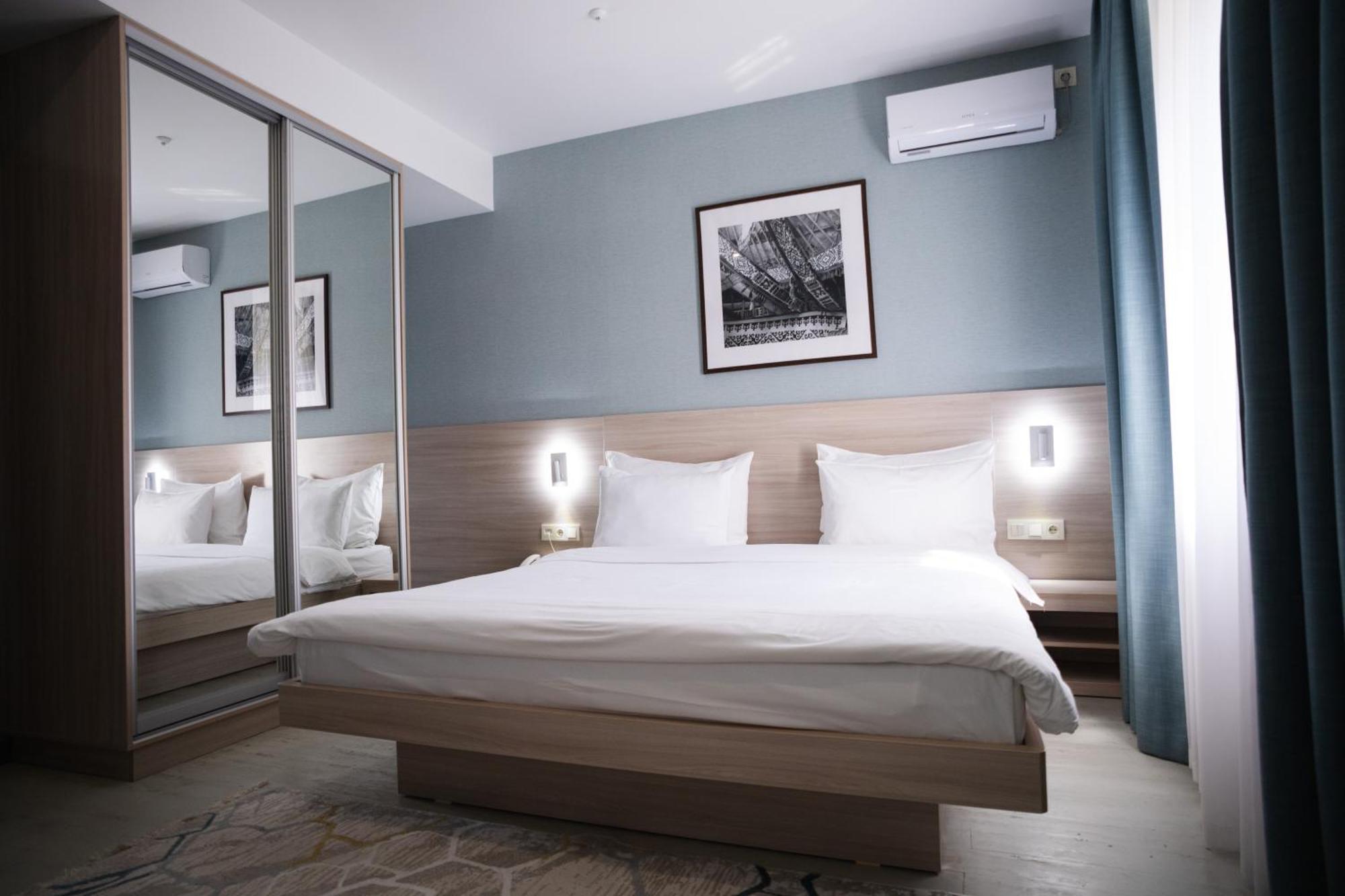 Resident Hotel Gogol Almaty Luaran gambar