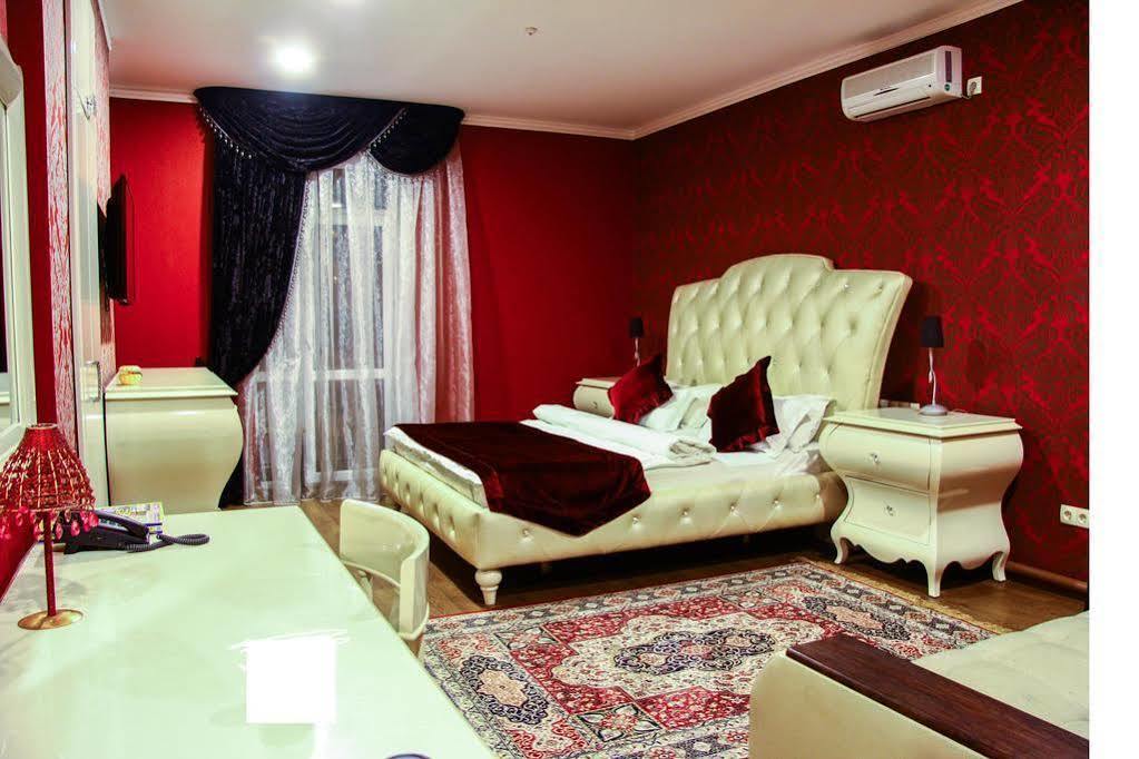 Resident Hotel Gogol Almaty Luaran gambar